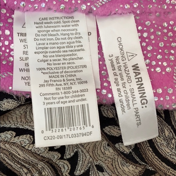 Mermaid tail blanket - Picture 3 of 5